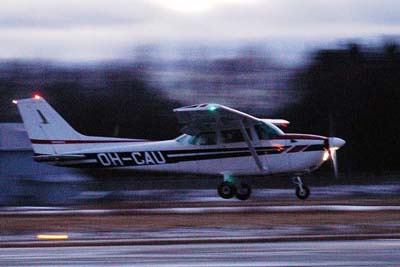 The diesel Cessna of Malmi Aviation Club arriving at Malmi from Denmark on 14 January 2005. Photo: Santtu Salomaa / Malmi Aviation Club