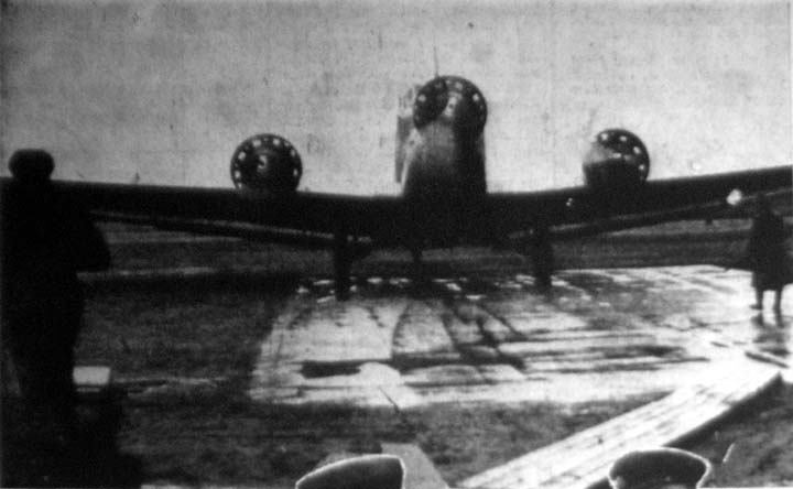 Stockholmsplanet har landat på det nya flygfältet.